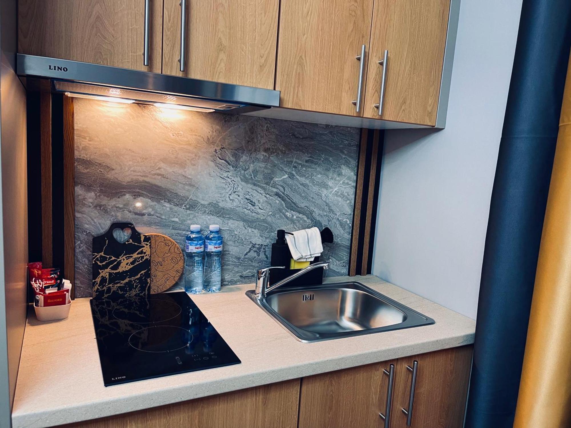 Mozaik Apartments & Spa - Modern 4-Star Apartments With Exclusive Private Spa Wellness In The City Center - Sauna, Jacuzzi, Turkish Bath - Free Parking, Wi-Fi - Rooms & Apartments Ćuprija מראה חיצוני תמונה