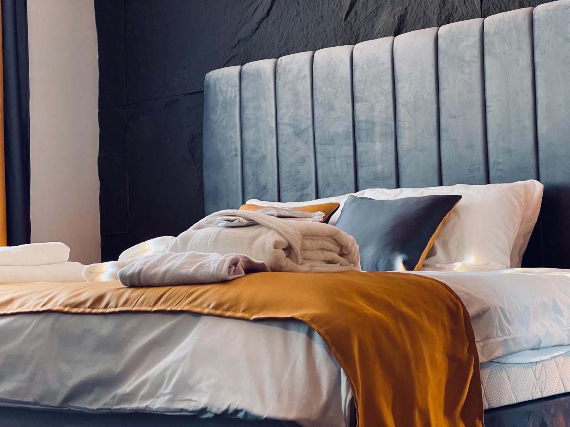 Mozaik Apartments & Spa - Modern 4-Star Apartments With Exclusive Private Spa Wellness In The City Center - Sauna, Jacuzzi, Turkish Bath - Free Parking, Wi-Fi - Rooms & Apartments Ćuprija מראה חיצוני תמונה