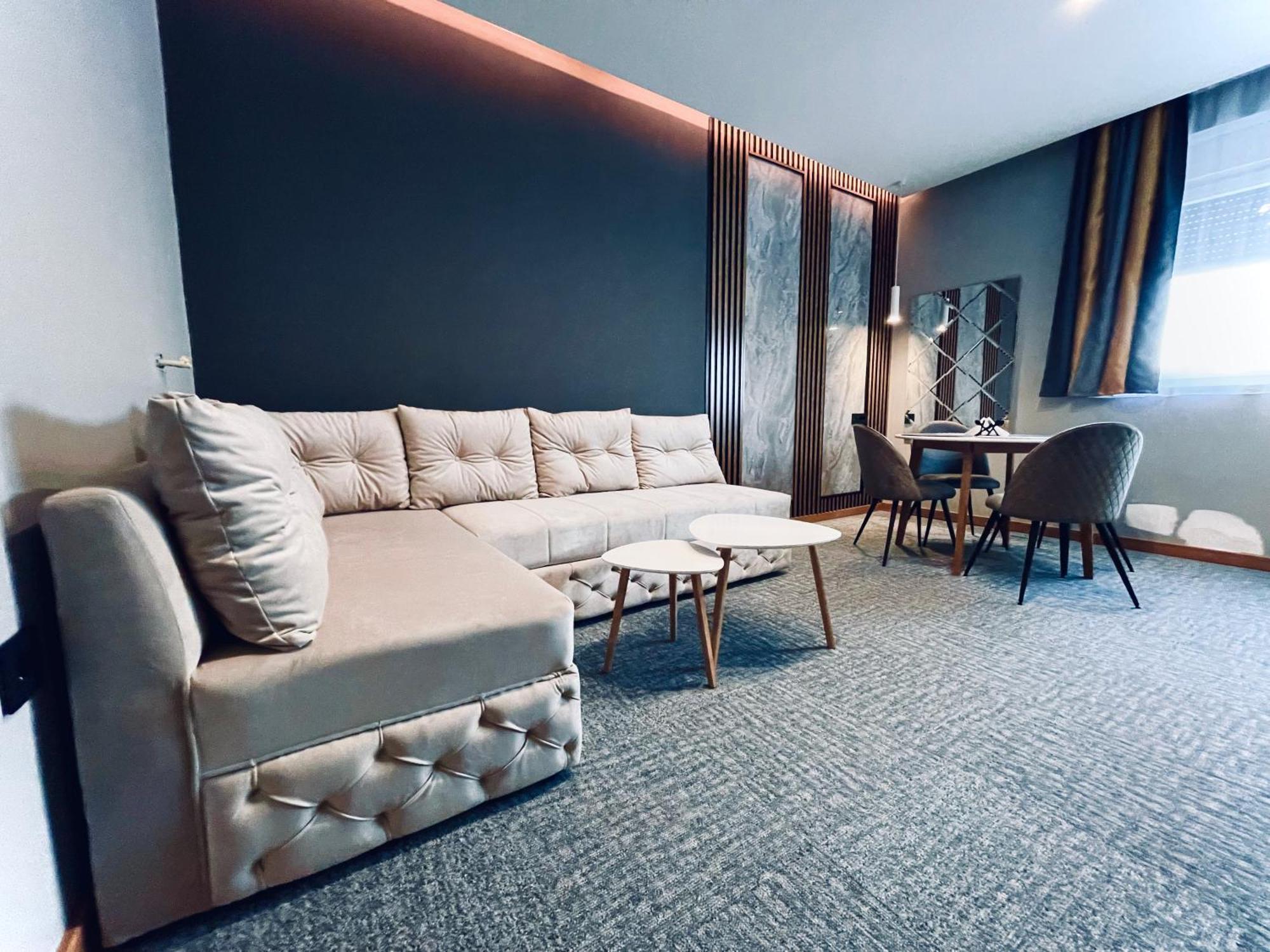 Mozaik Apartments & Spa - Modern 4-Star Apartments With Exclusive Private Spa Wellness In The City Center - Sauna, Jacuzzi, Turkish Bath - Free Parking, Wi-Fi - Rooms & Apartments Ćuprija מראה חיצוני תמונה