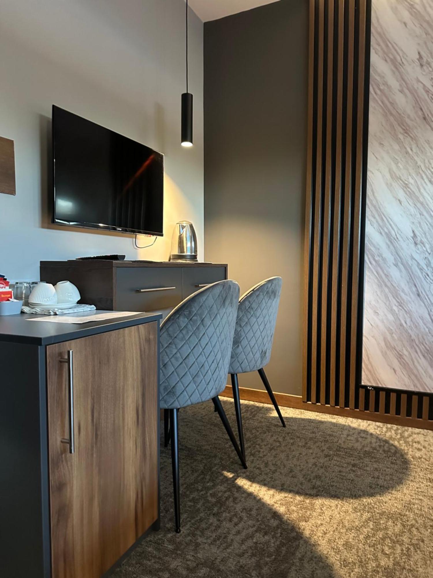 Mozaik Apartments & Spa - Modern 4-Star Apartments With Exclusive Private Spa Wellness In The City Center - Sauna, Jacuzzi, Turkish Bath - Free Parking, Wi-Fi - Rooms & Apartments Ćuprija מראה חיצוני תמונה